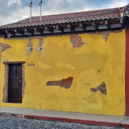 El Aventurero Hotel Antigua Екстериор снимка