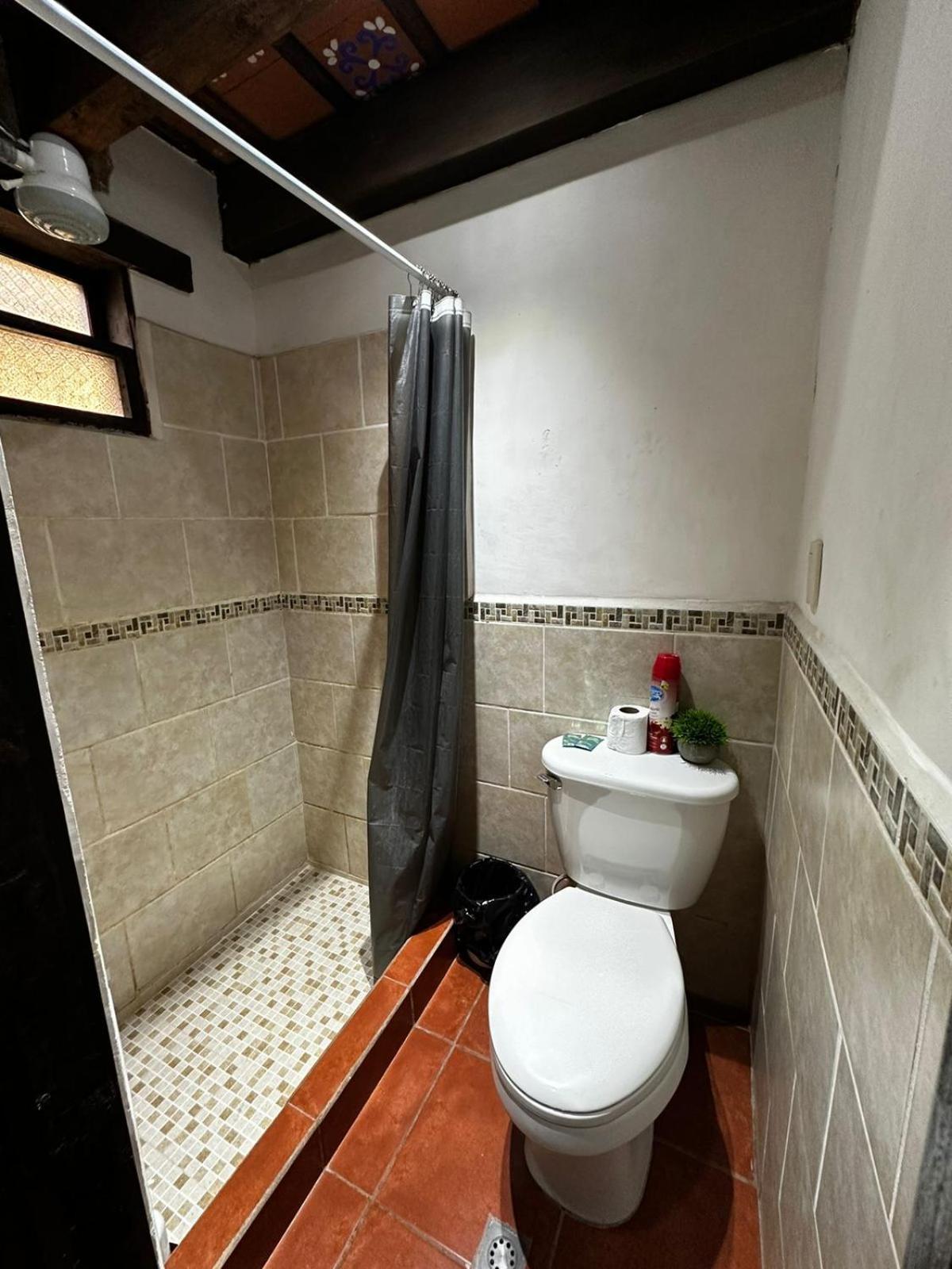 El Aventurero Hotel Antigua Екстериор снимка