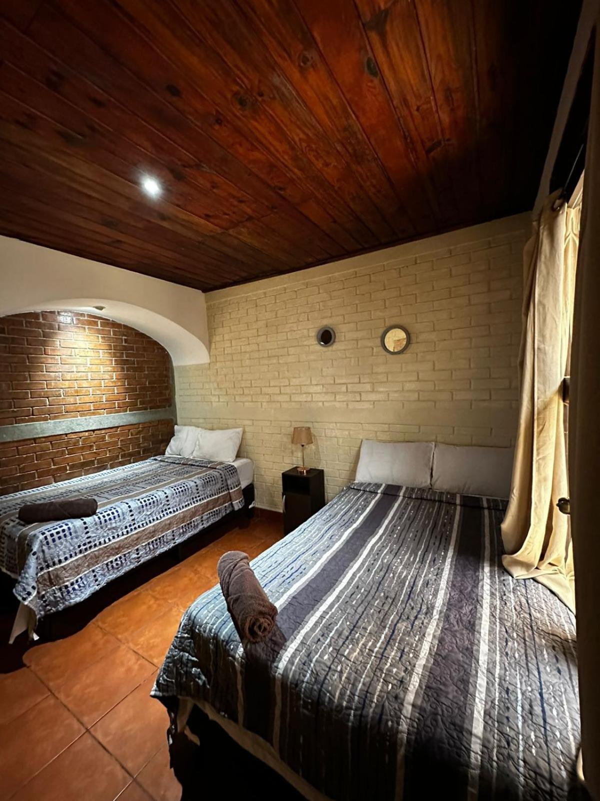 El Aventurero Hotel Antigua Екстериор снимка